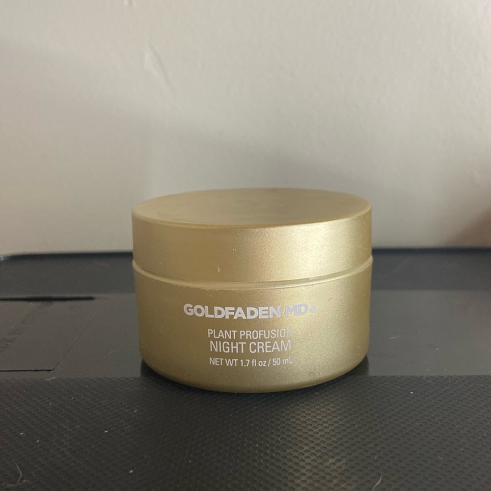 Gold faded MD plant perfusion night cream